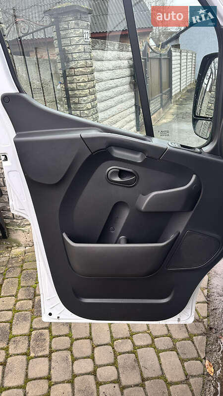 Грузовой фургон Renault Master 2020 в Луцке