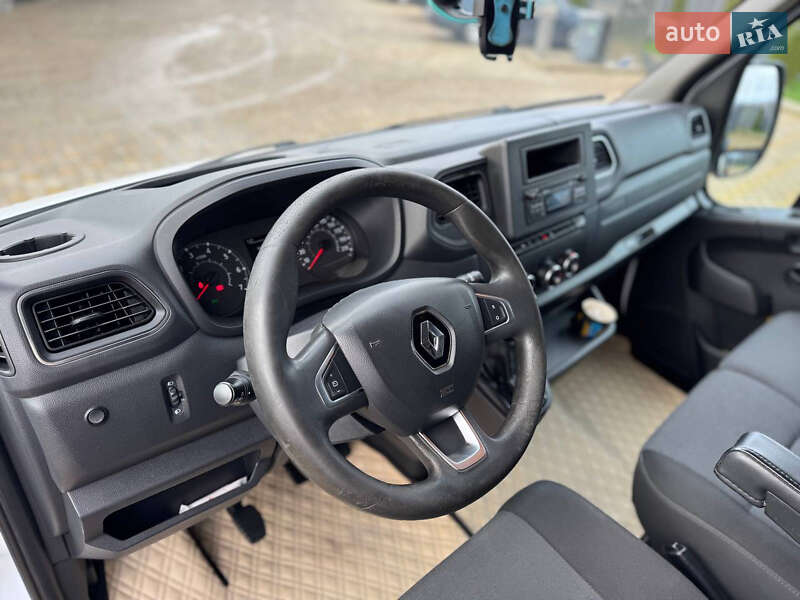 Тентованый Renault Master 2020 в Иршаве