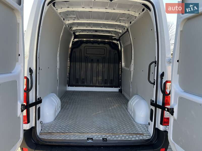 Грузовой фургон Renault Master 2020 в Луцке