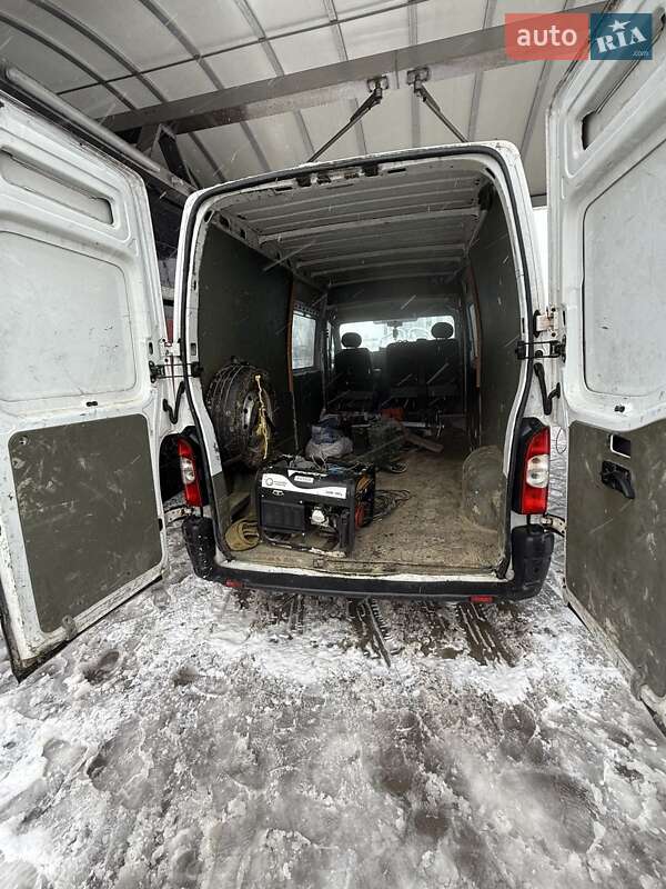Мінівен Renault Master 2004 в Львові фото 12 Мінівен Renault Master 2004 в Львові