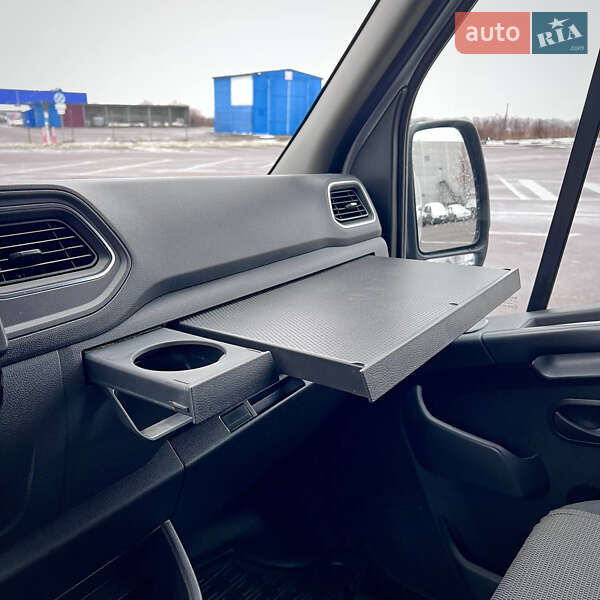 Вантажний фургон Renault Master 2021 в Києві