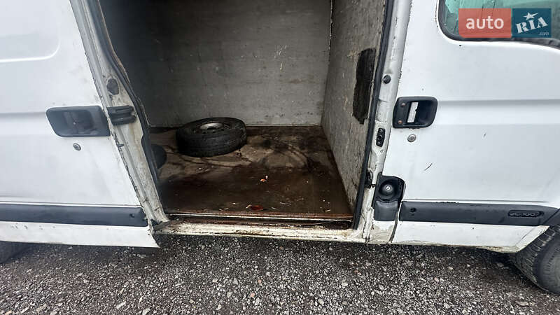 Вантажний фургон Renault Master 2006 в Києві