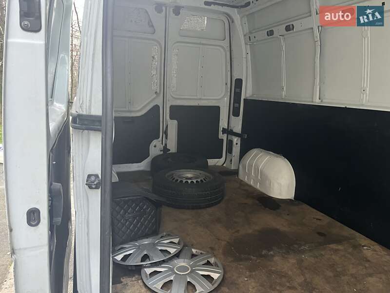 Грузовой фургон Renault Master 2014 в Киеве фото 2 Грузовой фургон Renault Master 2014 в Киеве