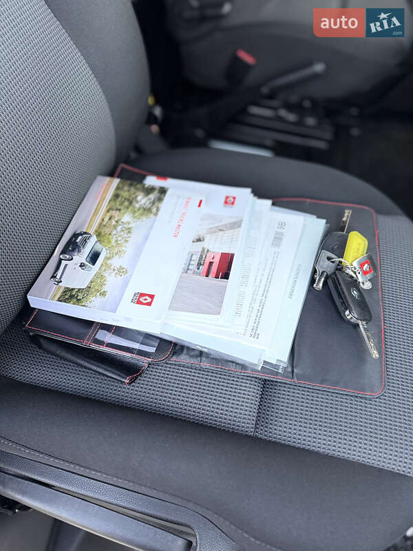 Грузовой фургон Renault Master 2021 в Ровно