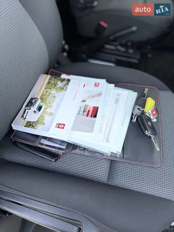 Грузовой фургон Renault Master 2021 в Ровно документ