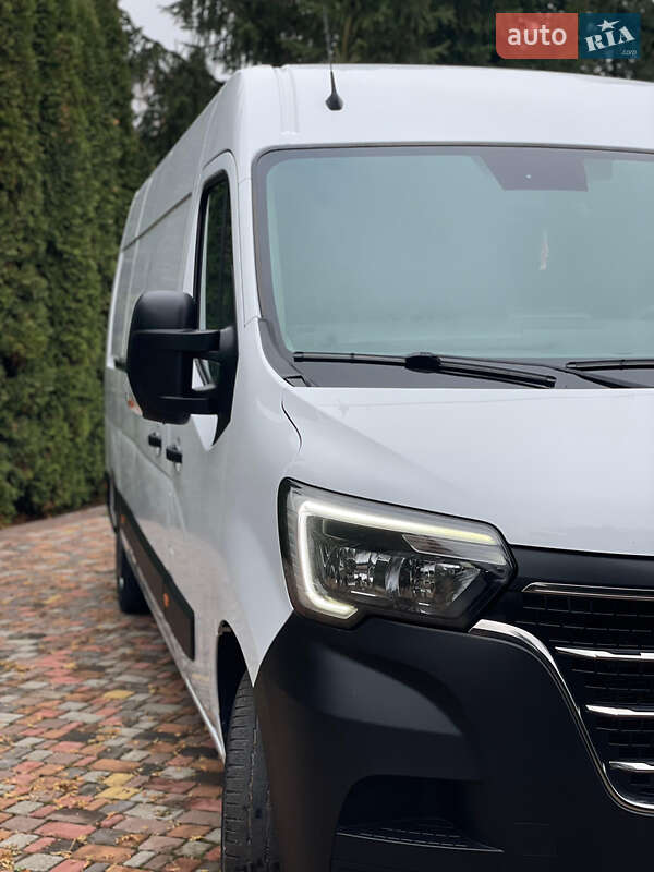 Вантажний фургон Renault Master 2020 в Дубні