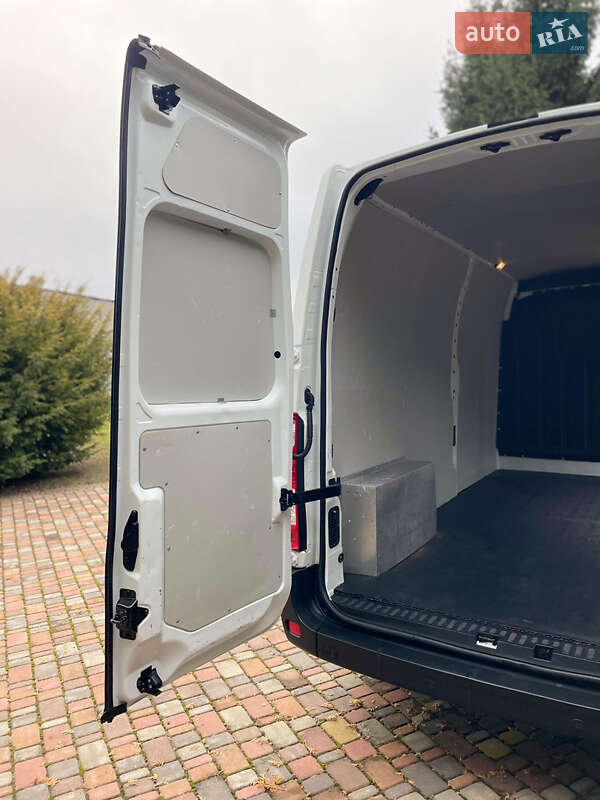 Вантажний фургон Renault Master 2020 в Дубні