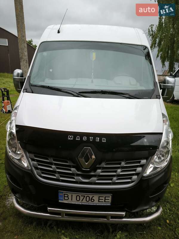 Мікроавтобус Renault Master 2016 в Гадячі