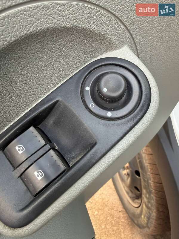 Грузовой фургон Renault Master 2007 в Кривом Роге фото 14 Грузовой фургон Renault Master 2007 в Кривом Роге