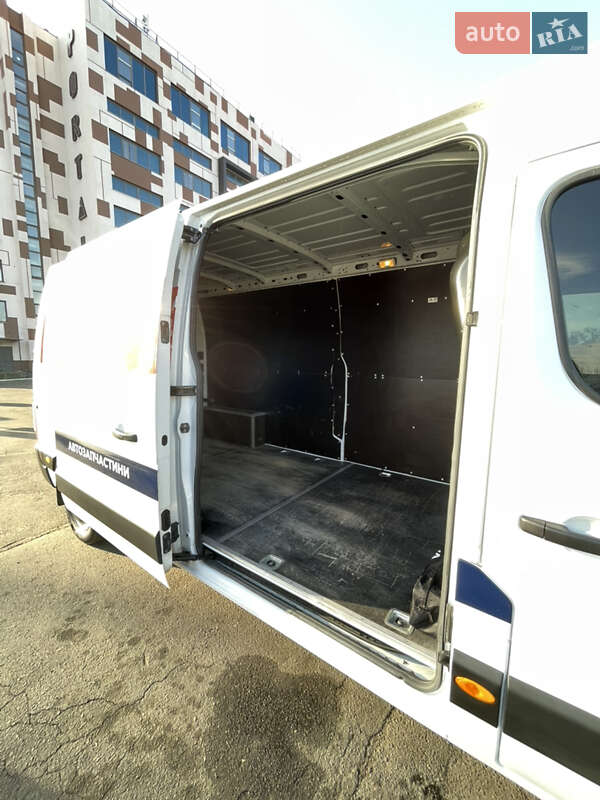 Мікроавтобус вантажний (до 3,5т) Renault Master 2023 в Миколаєві