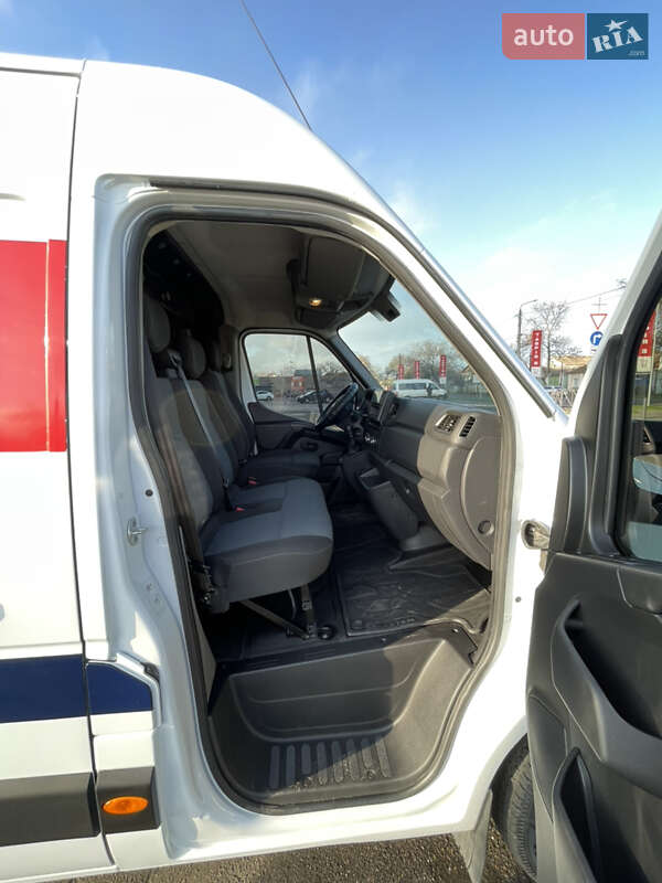 Мікроавтобус вантажний (до 3,5т) Renault Master 2023 в Миколаєві