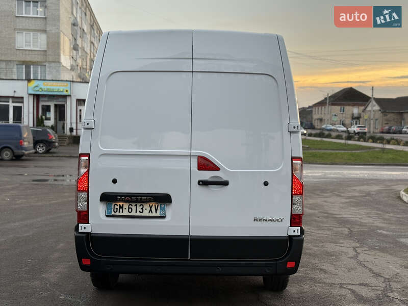 Грузовой фургон Renault Master 2023 в Дубно
