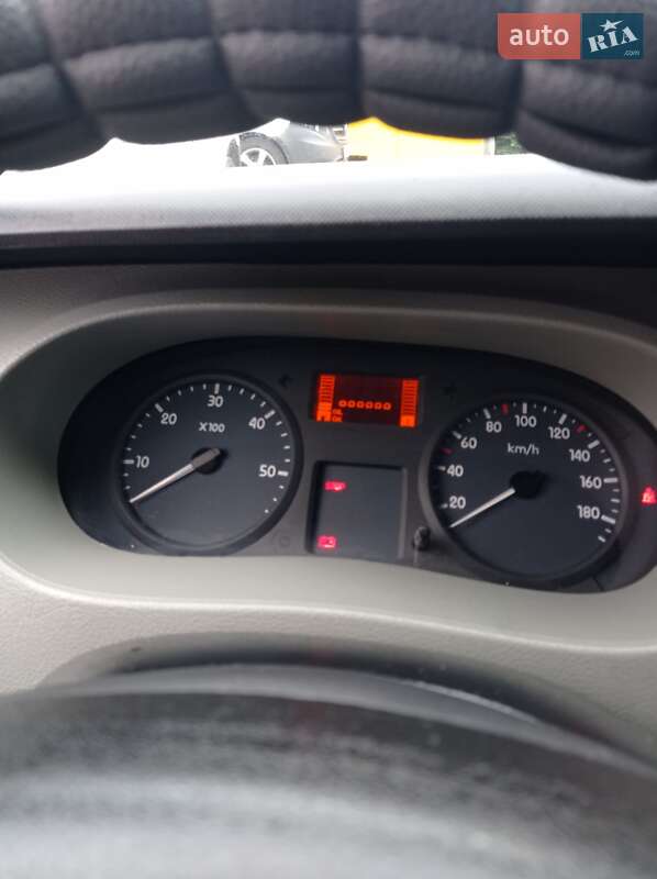 Вантажний фургон Renault Master 2006 в Долинській