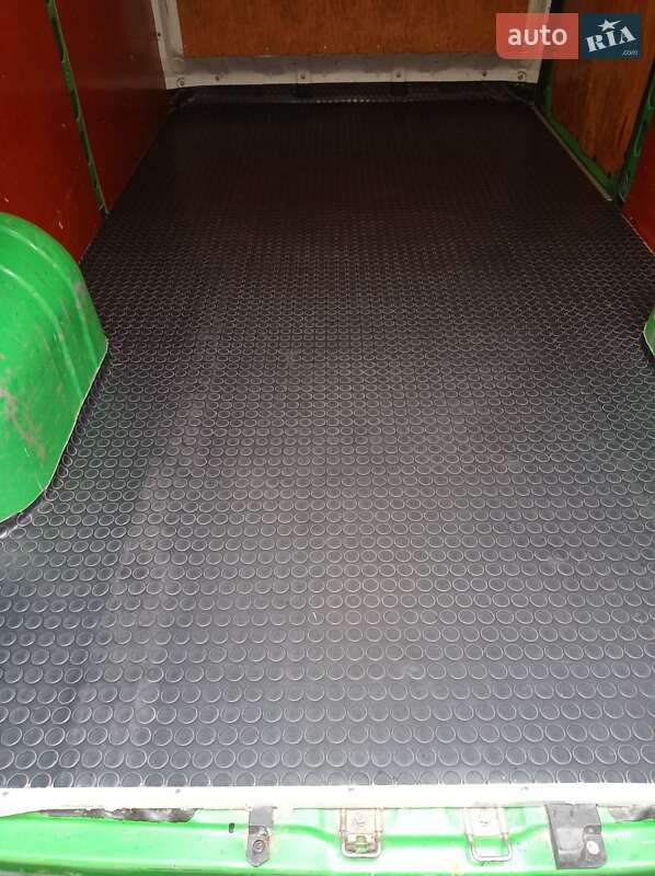 Вантажний фургон Renault Master 2006 в Долинській