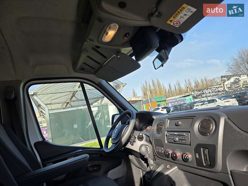 Універсал Renault Master 2018 в Одесі