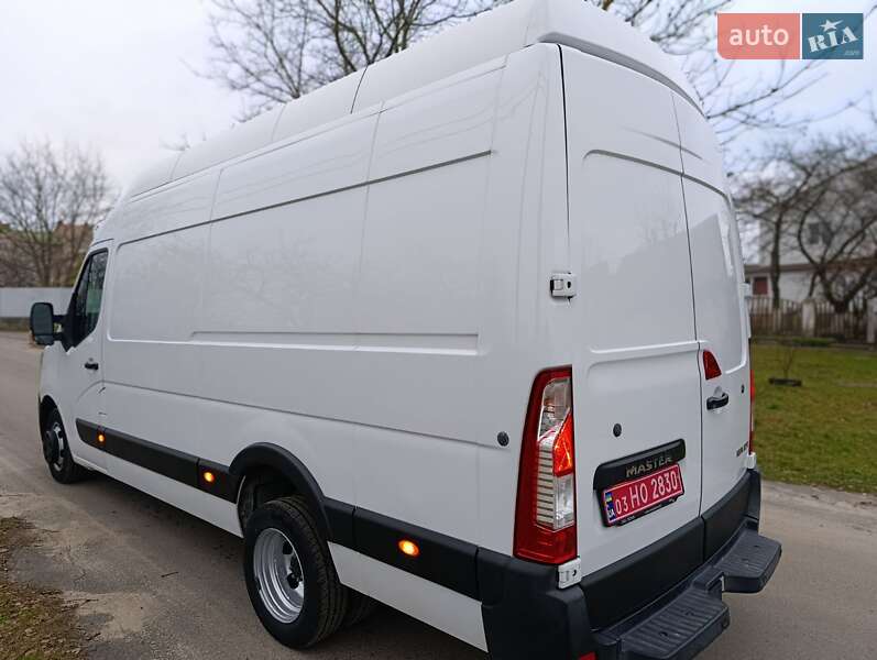 Вантажний фургон Renault Master 2022 в Ковелі