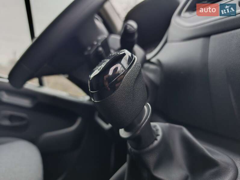 Вантажний фургон Renault Master 2022 в Ковелі