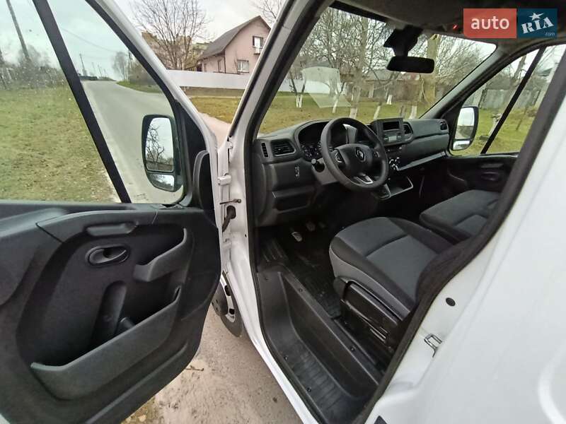 Вантажний фургон Renault Master 2022 в Ковелі