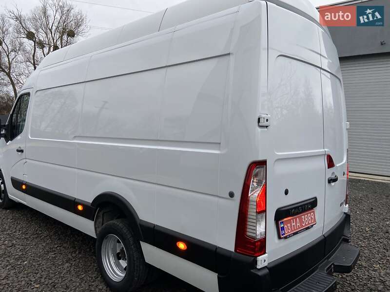 Грузовой фургон Renault Master 2022 в Киеве