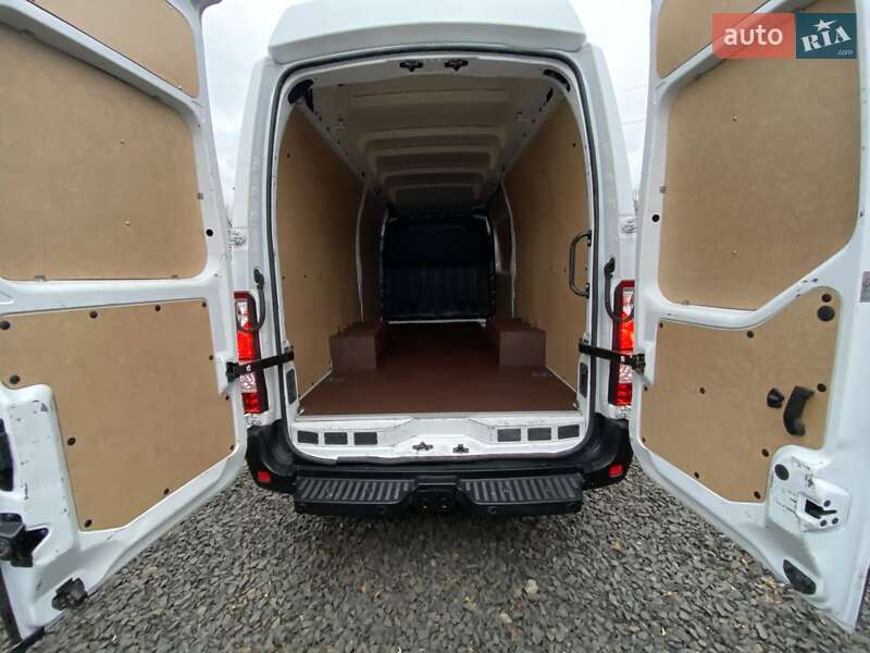 Грузовой фургон Renault Master 2022 в Киеве