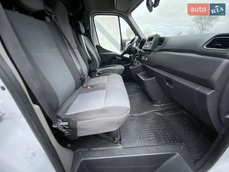 Грузовой фургон Renault Master 2022 в Киеве