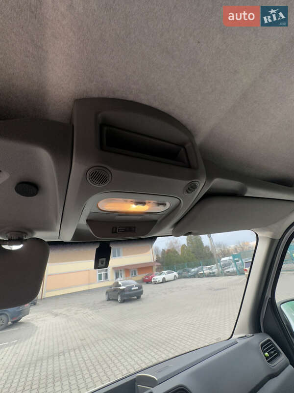 Вантажний фургон Renault Master 2023 в Чернівцях
