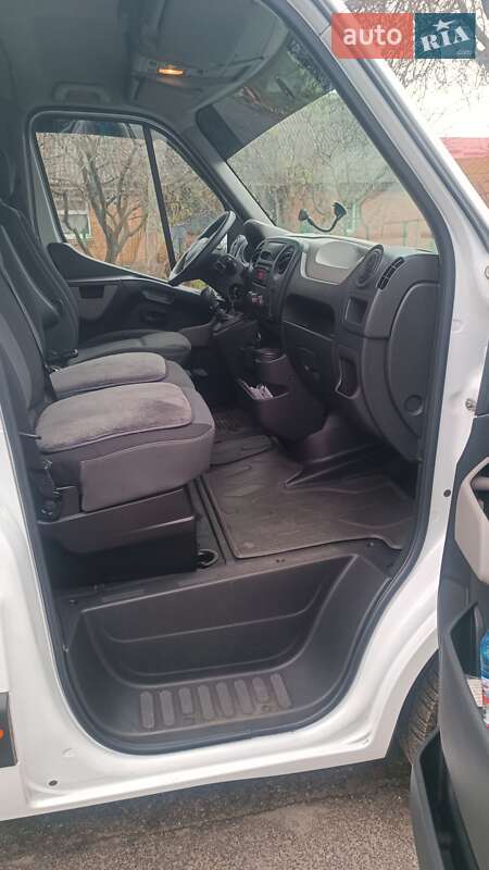 Микроавтобус грузовой (до 3,5т) Renault Master 2014 в Виннице