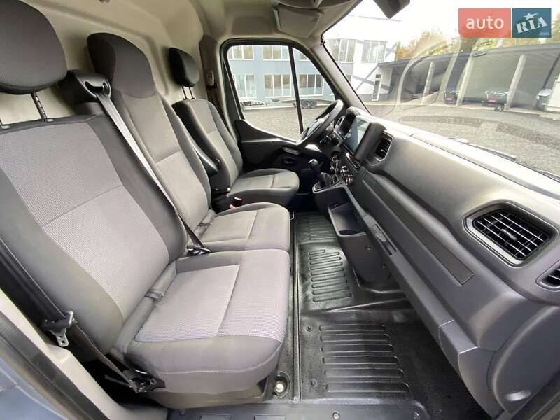 Грузовой фургон Renault Master 2023 в Киеве