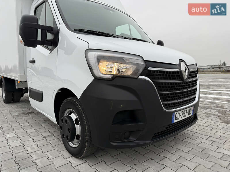 Грузовой фургон Renault Master 2022 в Дубно