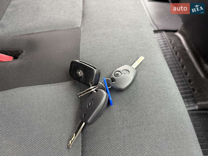 Грузовой фургон Renault Master 2022 в Дубно