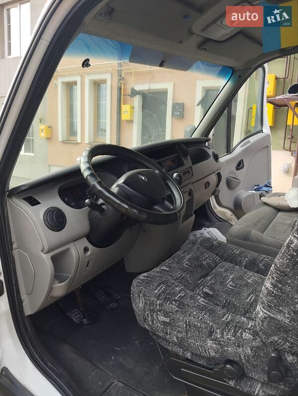 Минивэн Renault Master 2005 в Ровно