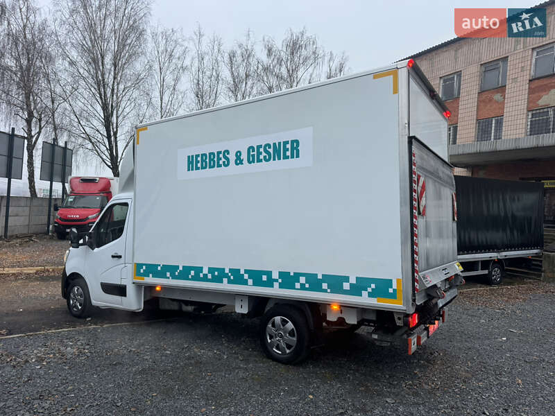 Вантажний фургон Renault Master 2022 в Рівному