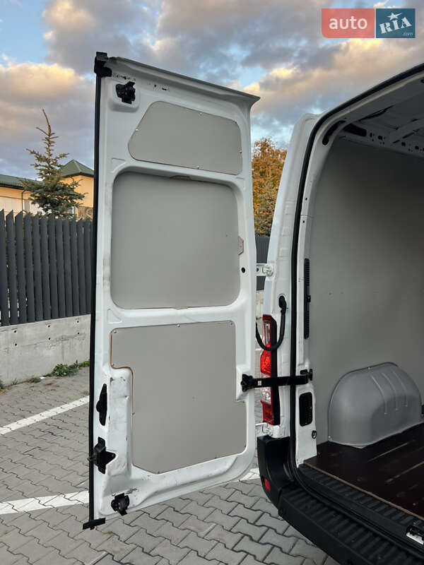 Вантажний фургон Renault Master 2021 в Луцьку