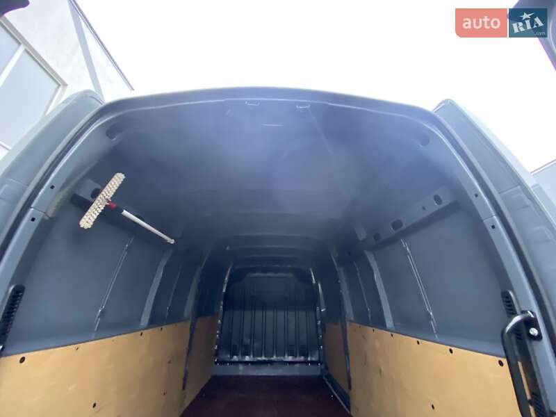 Вантажний фургон Renault Master 2022 в Києві