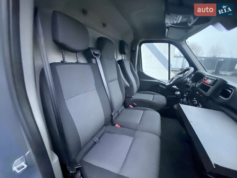 Вантажний фургон Renault Master 2022 в Києві