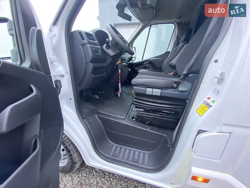Другие грузовики Renault Master 2022 в Киеве