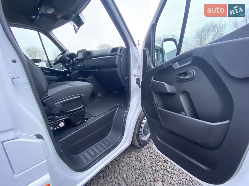 Другие грузовики Renault Master 2022 в Киеве