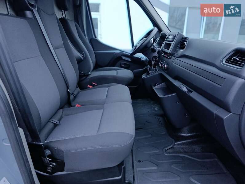 Вантажний фургон Renault Master 2022 в Ковелі