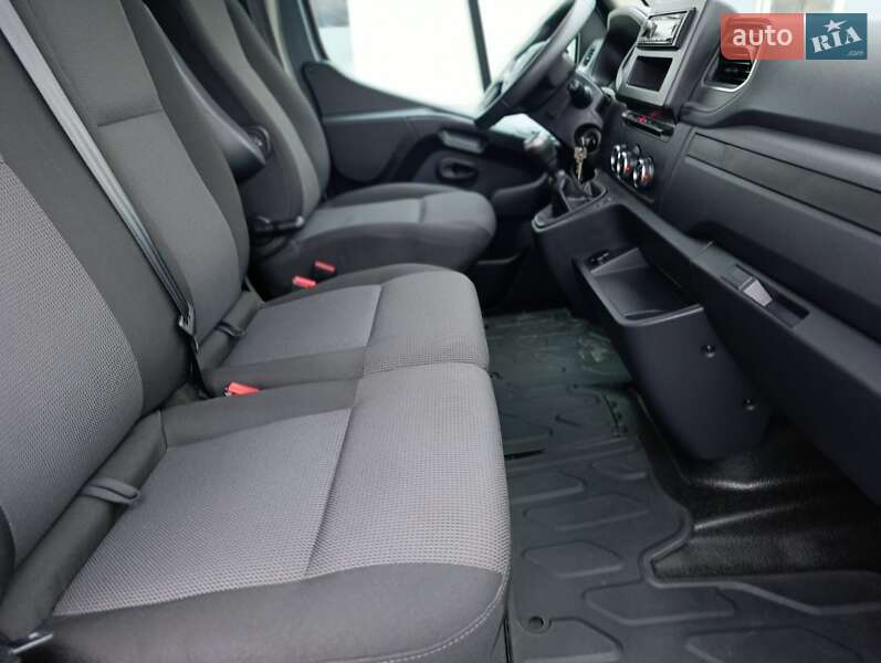 Вантажний фургон Renault Master 2022 в Ковелі
