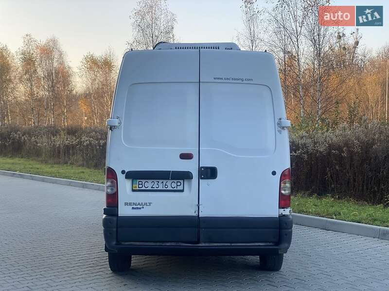 Вантажний фургон Renault Master 2007 в Яворові
