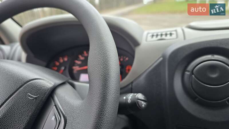 Вантажний фургон Renault Master 2018 в Житомирі