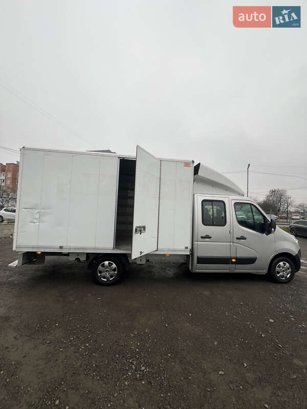 Вантажний фургон Renault Master 2015 в Луцьку