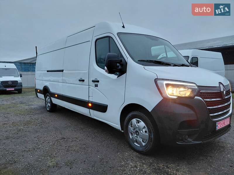 Вантажний фургон Renault Master 2023 в Івано-Франківську