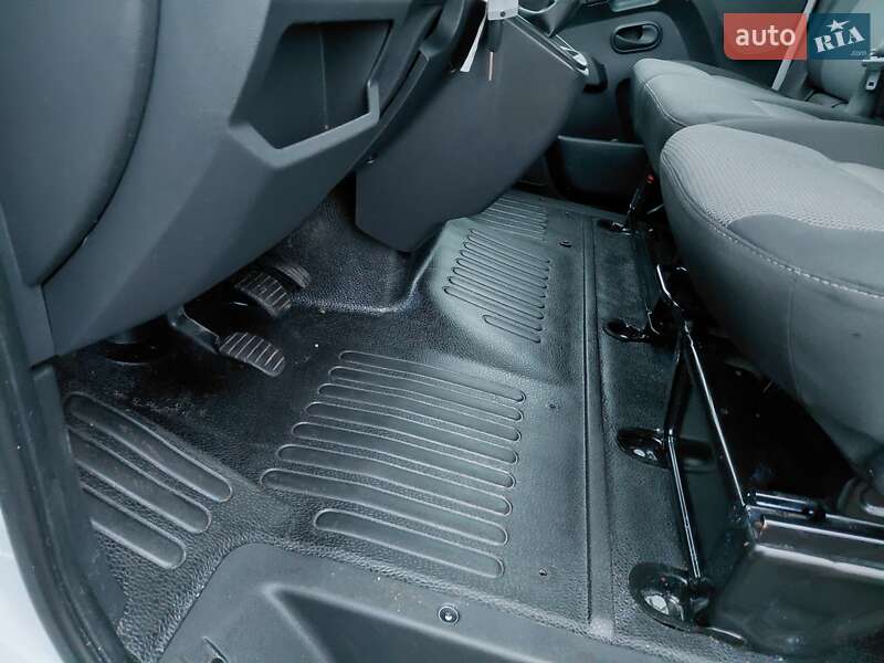 Вантажний фургон Renault Master 2023 в Івано-Франківську