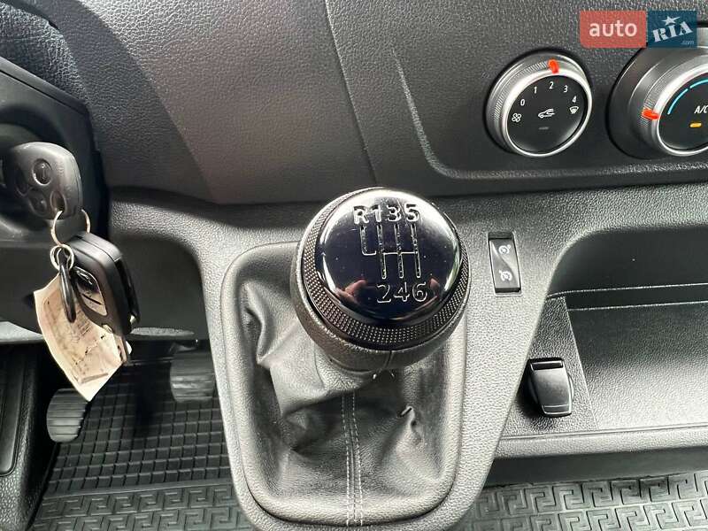 Грузовой фургон Renault Master 2022 в Киеве фото 7 Грузовой фургон Renault Master 2022 в Киеве