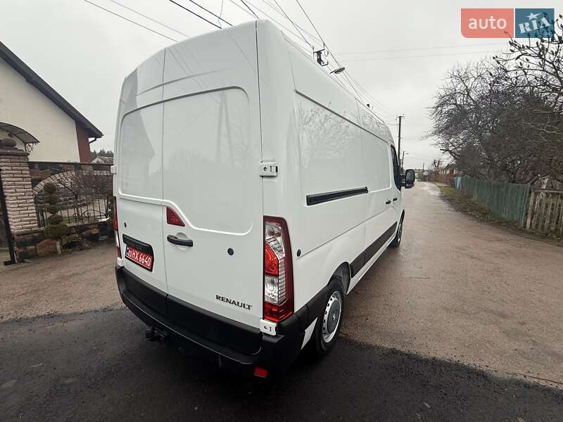 Грузовой фургон Renault Master 2015 в Житомире