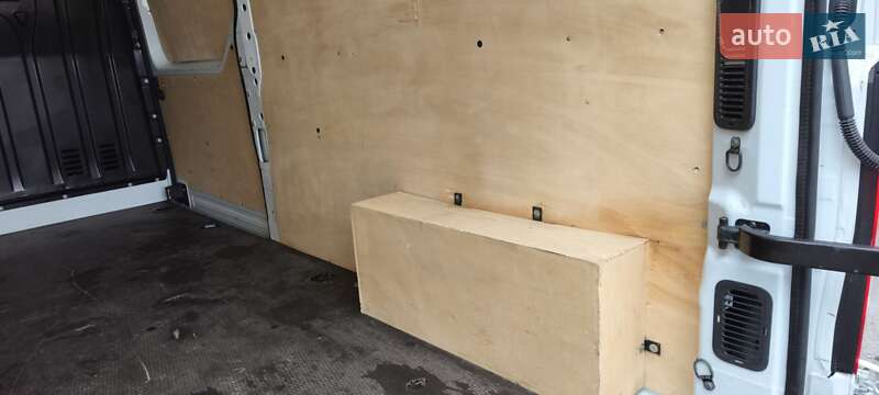 Грузовой фургон Renault Master 2016 в Фастове фото 4 Грузовой фургон Renault Master 2016 в Фастове