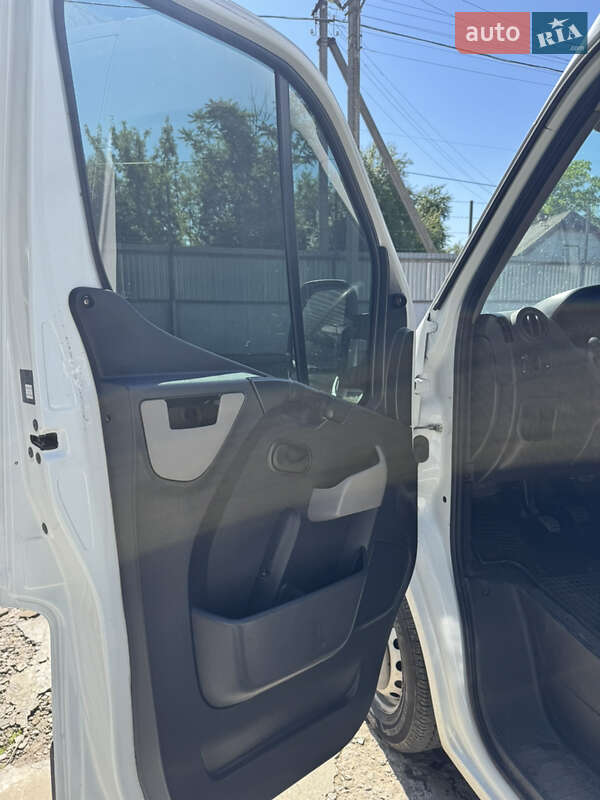 Грузовой фургон Renault Master 2018 в Ужгороде фото 10 Грузовой фургон Renault Master 2018 в Ужгороде