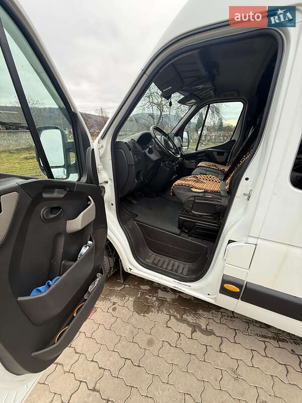 Микроавтобус Renault Master 2015 в Перечине
