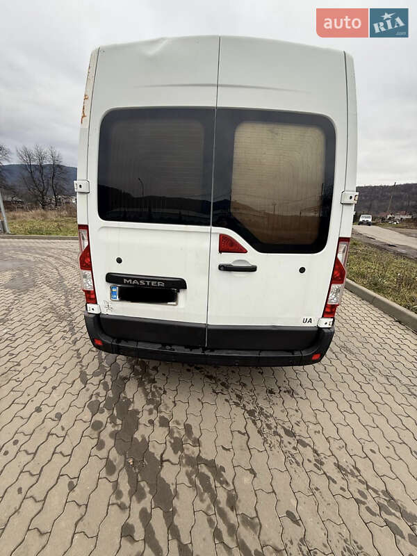 Микроавтобус Renault Master 2015 в Перечине